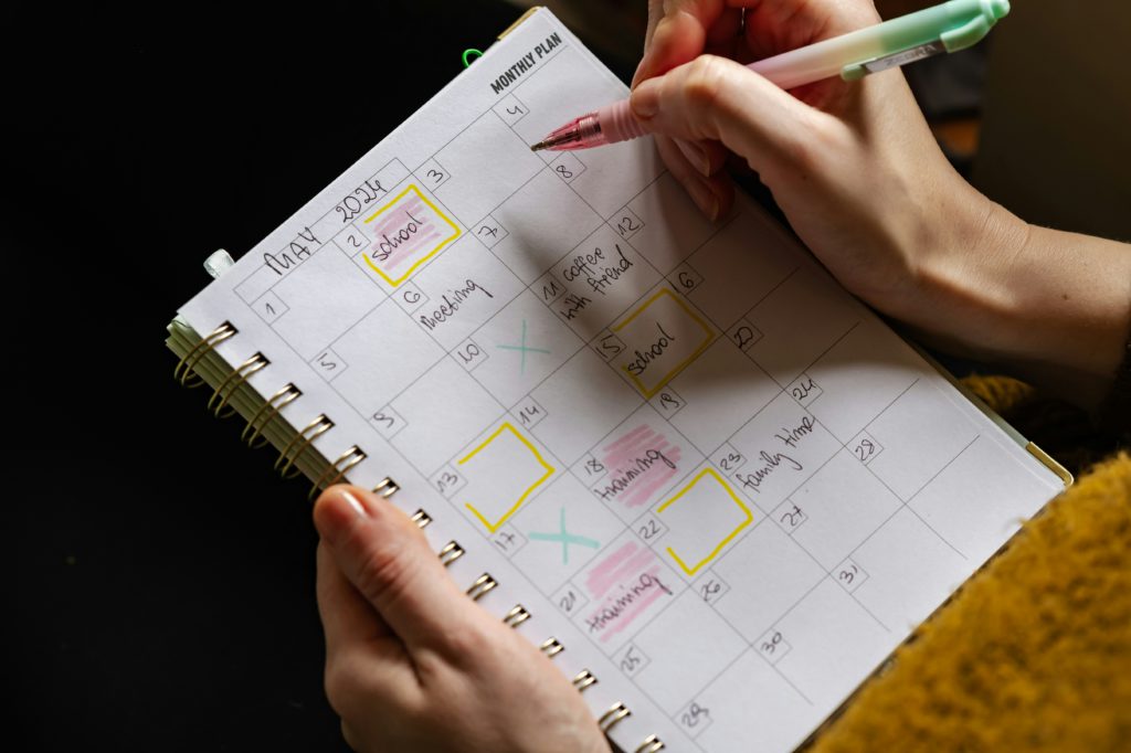 a daily planner can help with time management